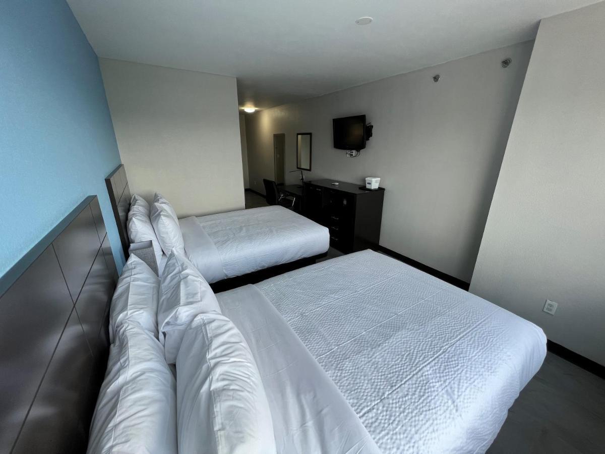 ניו יורק Travelodge By Wyndham Queens מראה חיצוני תמונה